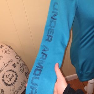 Under Armour Tops - Under Armour Long Sleeve Under Armour Tops - Under Armour Long Sleeve